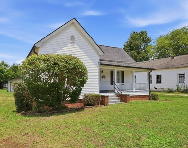 204 E H Street - Photo Thumbnail 40