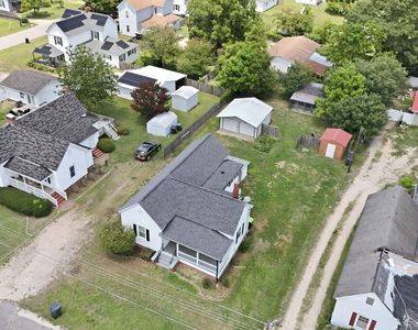 204 E H Street - Photo Thumbnail 36