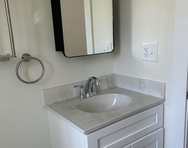 154 N Walnut Street - Photo Thumbnail 19