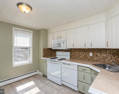 334 E Conestoga Road - Photo Thumbnail 14
