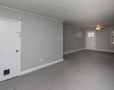 334 E Conestoga Road - Photo Thumbnail 9