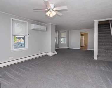 334 E Conestoga Road - Photo Thumbnail 3