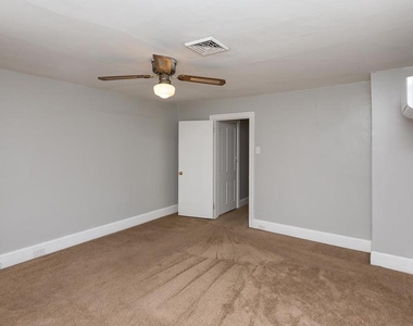 334 E Conestoga Road - Photo Thumbnail 23