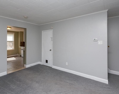 334 E Conestoga Road - Photo Thumbnail 12