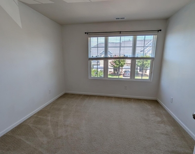 814 Bristol Bridge Drive - Photo Thumbnail 6