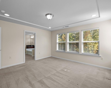 271 Begen Street - Photo Thumbnail 27
