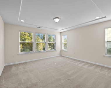 271 Begen Street - Photo Thumbnail 26
