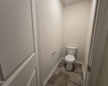 76 Saddle Oaks Lane - Photo Thumbnail 15