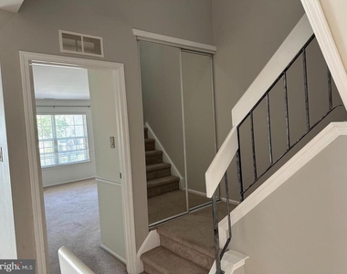 1908 Society Place - Photo Thumbnail 5