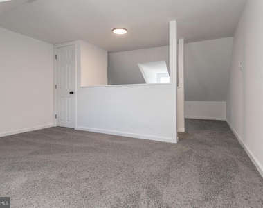 647 Spruce Street - Photo Thumbnail 29
