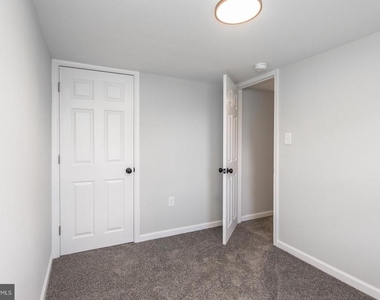 647 Spruce Street - Photo Thumbnail 24