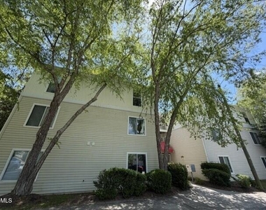 1521 Graduate Lane - Photo Thumbnail 2