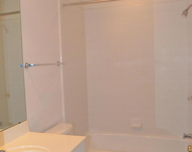 311 Columbia Place E - Photo Thumbnail 11