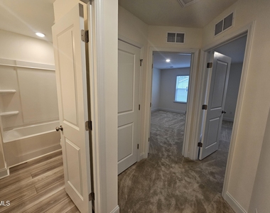 48 Bloodroot Street - Photo Thumbnail 13