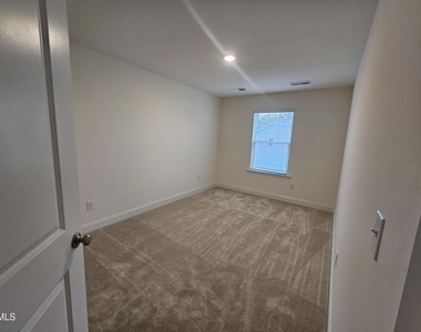 48 Bloodroot Street - Photo Thumbnail 16