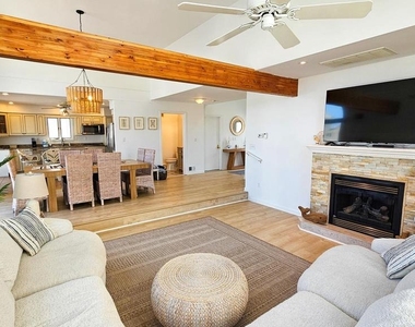 1386 Paul Boulevard - Photo Thumbnail 7