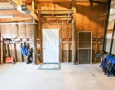 1386 Paul Boulevard - Photo Thumbnail 18