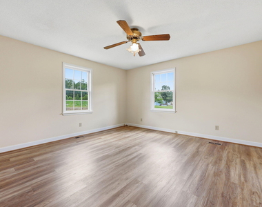 763 Tingen Road - Photo Thumbnail 5
