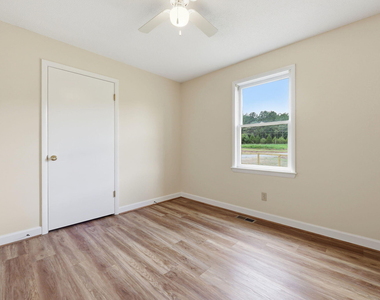 763 Tingen Road - Photo Thumbnail 4