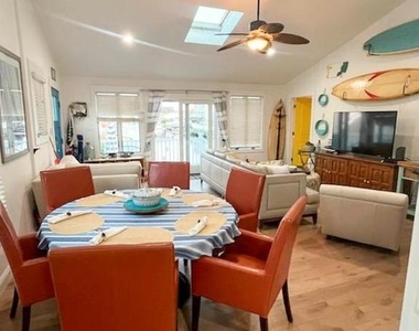115 Charles Boulevard - Photo Thumbnail 4