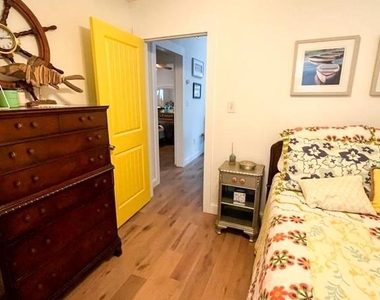 115 Charles Boulevard - Photo Thumbnail 10