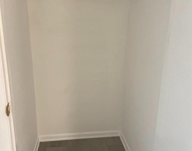 414 Ravens Crest Drive - Photo Thumbnail 24