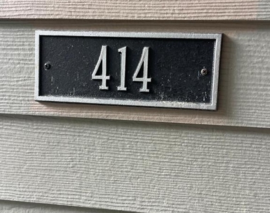 414 Ravens Crest Drive - Photo Thumbnail 2