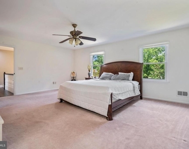 5 Robert Drive - Photo Thumbnail 21