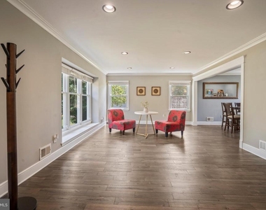 5 Robert Drive - Photo Thumbnail 13