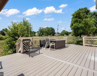 5 Robert Drive - Photo Thumbnail 33