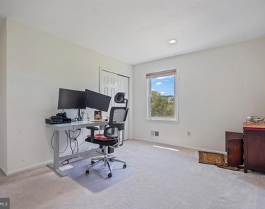 5 Robert Drive - Photo Thumbnail 19