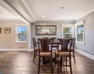 5 Robert Drive - Photo Thumbnail 11