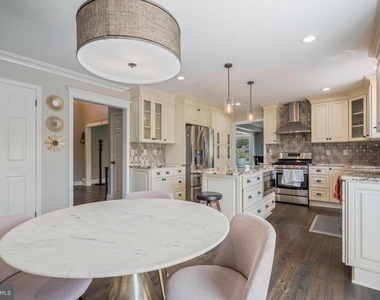 5 Robert Drive - Photo Thumbnail 5
