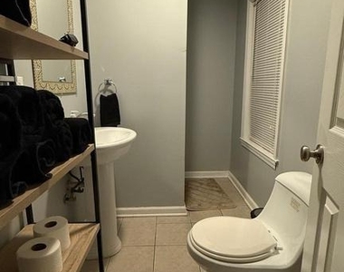 16 Linden Lane - Photo Thumbnail 9