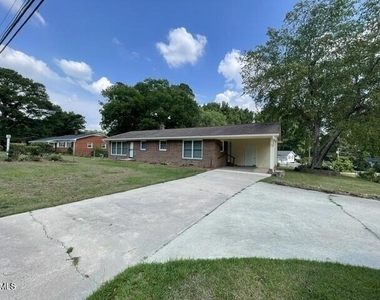 384 E Wimberly Street - Photo Thumbnail 1
