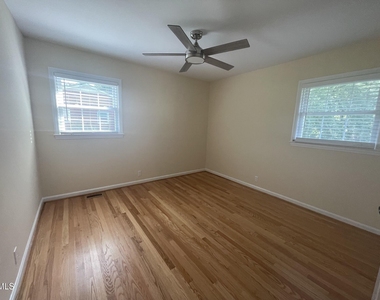 384 E Wimberly Street - Photo Thumbnail 13