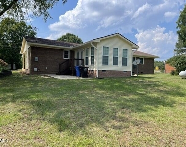 384 E Wimberly Street - Photo Thumbnail 2
