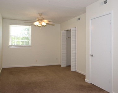 1500 River Mill Drive - Photo Thumbnail 14