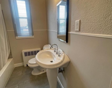 217 N Black Horse Pike - Photo Thumbnail 4