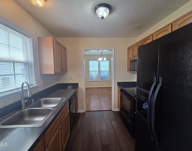 116 Cliffdale Road - Photo Thumbnail 2