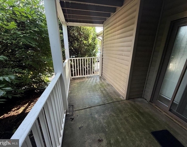 313 Gregorys Way - Photo Thumbnail 23
