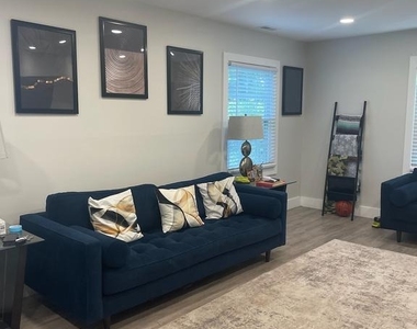 82 Bayberry Lane - Photo Thumbnail 8