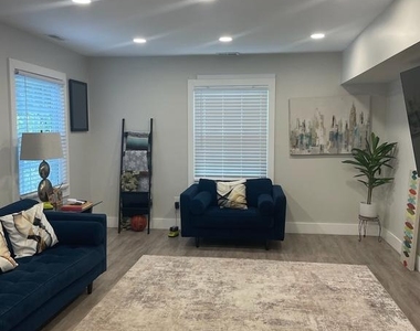 82 Bayberry Lane - Photo Thumbnail 7