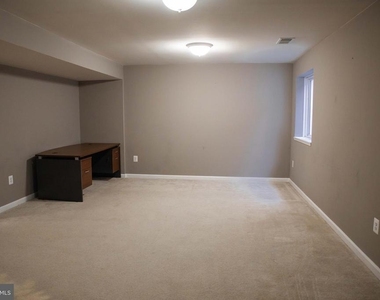 18136 Prestwick Terrace - Photo Thumbnail 28
