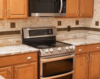 18136 Prestwick Terrace - Photo Thumbnail 5