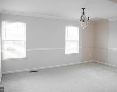 18136 Prestwick Terrace - Photo Thumbnail 37