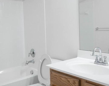 18136 Prestwick Terrace - Photo Thumbnail 32