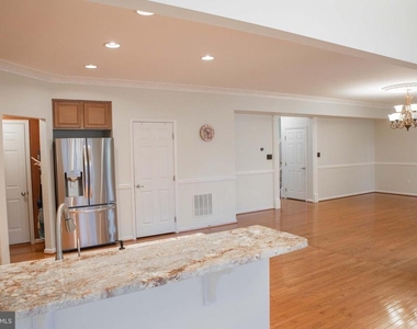 18136 Prestwick Terrace - Photo Thumbnail 9