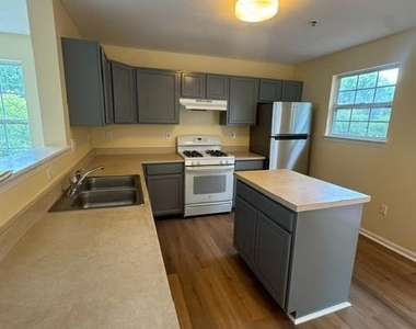 16100 Edenwood Drive - Photo Thumbnail 6