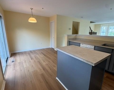 16100 Edenwood Drive - Photo Thumbnail 10